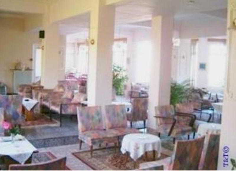 Nireus Hotel Néa Mákri 외부 사진